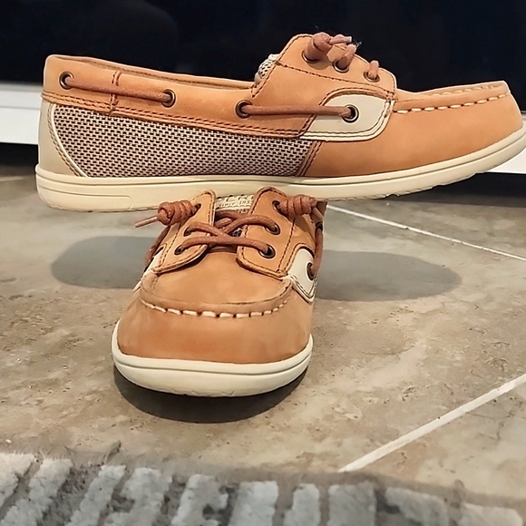 Sperry Boat Shoes - Picture 2 of 3